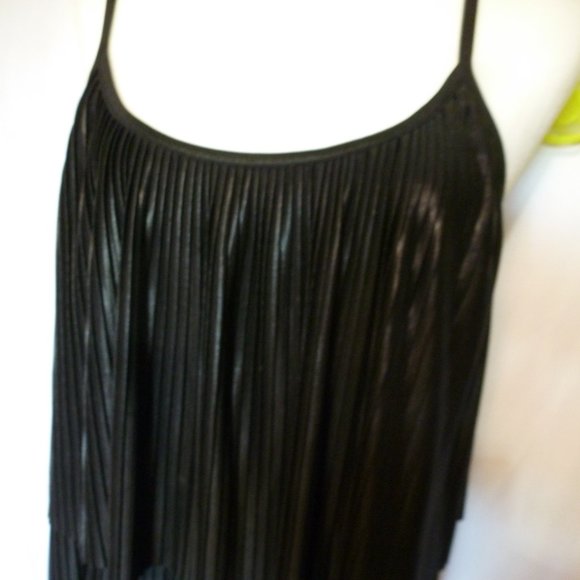 Date Night Black layered top for a full figure - Picture 5 of 10